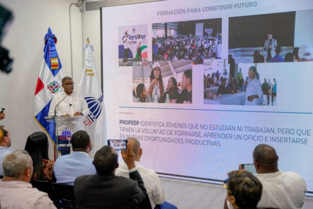 Gobierno rehabilitará 800 viviendas en autopista 6 de Noviembre