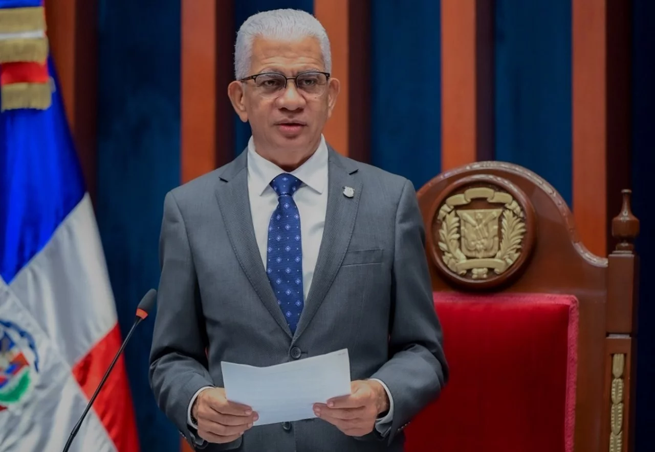 Senado revisa reforma fiscal para enfrentar crisis internacional