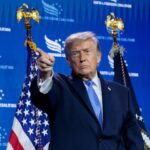 Trump acusa a progresistas de “comunistas sin Dios” tras primarias