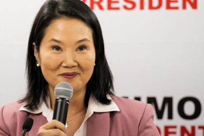 Keiko Fujimori es proclamada presidenta de Perú tras reñida elección
