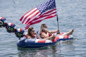 Ola de calor extrema pone en riesgo celebraciones del 4 de julio