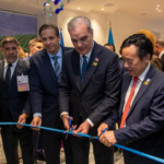 Abinader inaugura salón dominicano en la sede de la FAO
